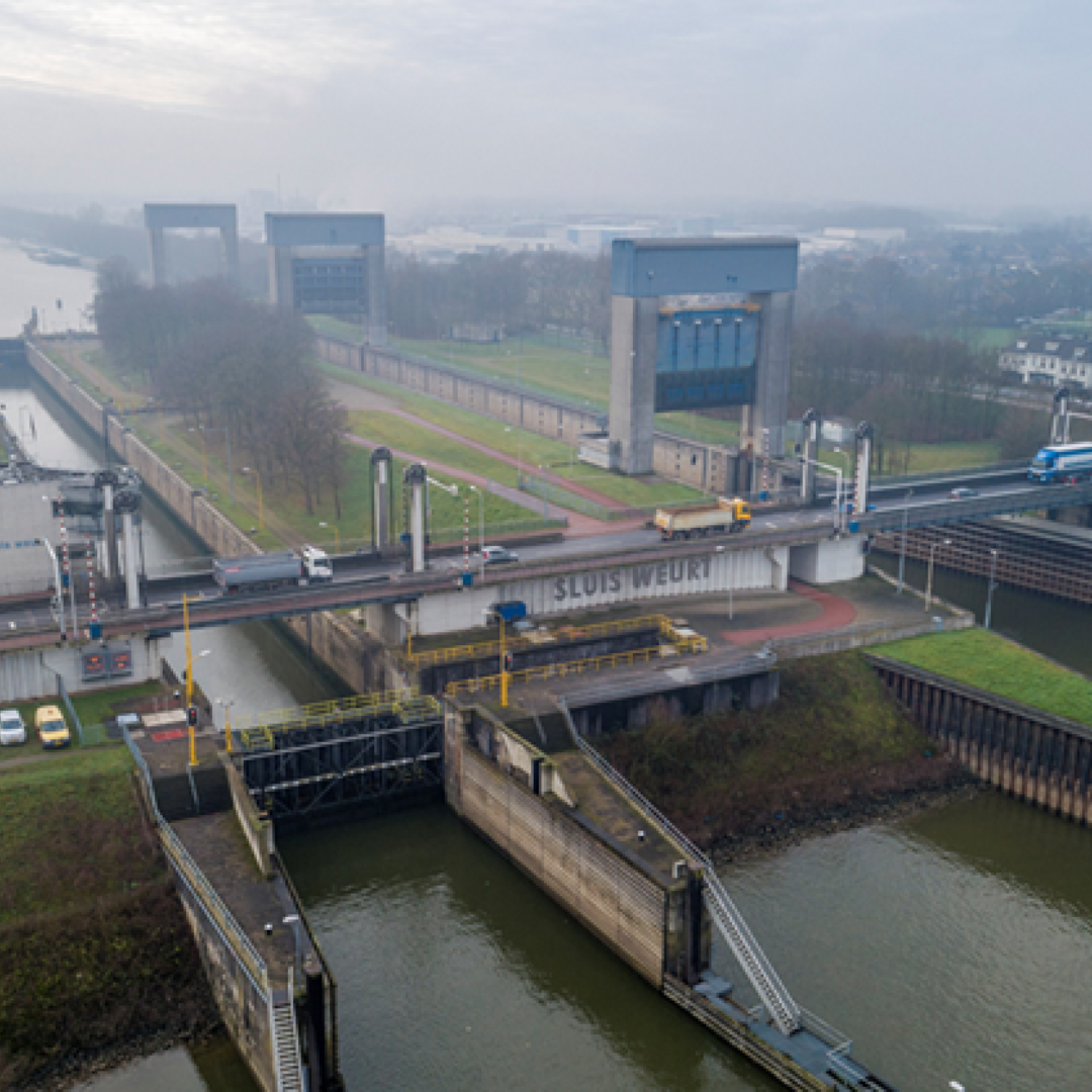 Sluizencomplexen Weurt en Heumen